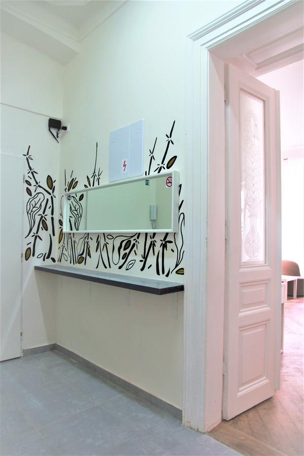 Albergue The Republic Garden Praga Exterior foto